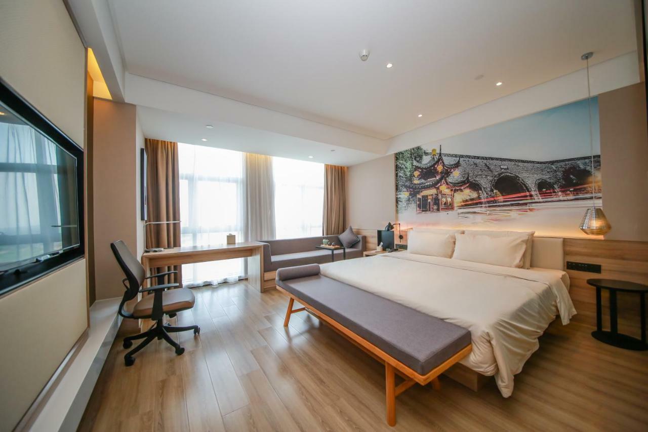Atour Hotel Nanjing  Exteriör bild